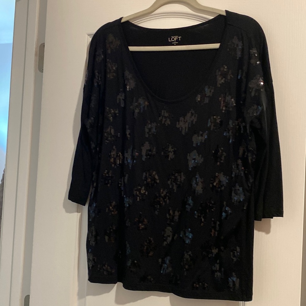 Loft 3/4 sleeve top with glitter patches